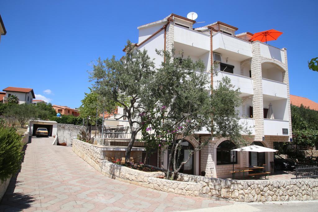 Apartments Kristo Trogir Exterior foto